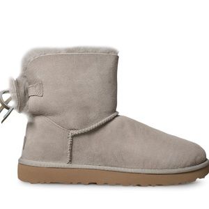 UGG Mini Double Bow Bailey in Goat Size 6